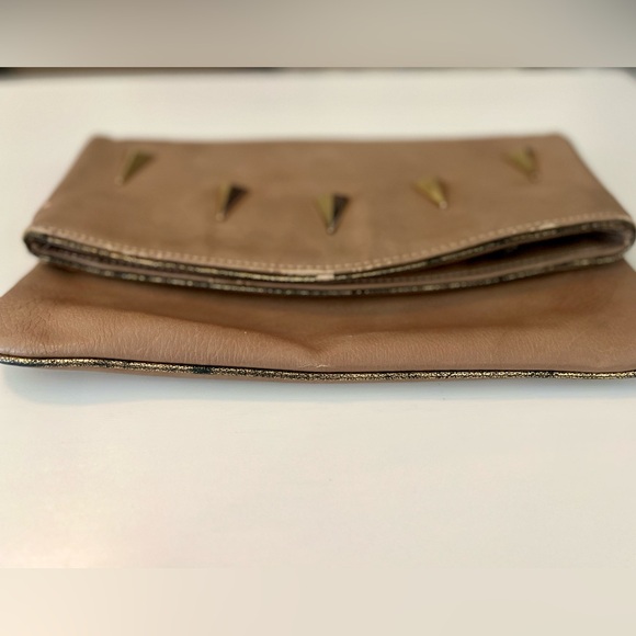 Urban Expressions Tan Clutch Bag - Picture 5 of 7